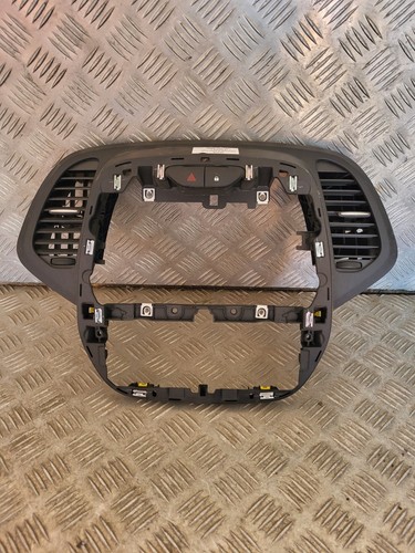 Contour gps grille aération - /,